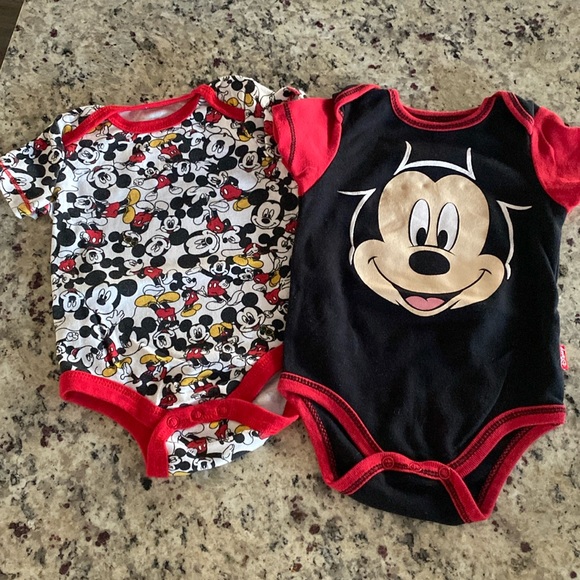 Disney Baby Bodysuit Onesies - Picture 1 of 4